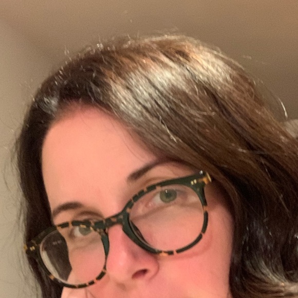 Meet your Posher, Erin - Picture 1 of 1